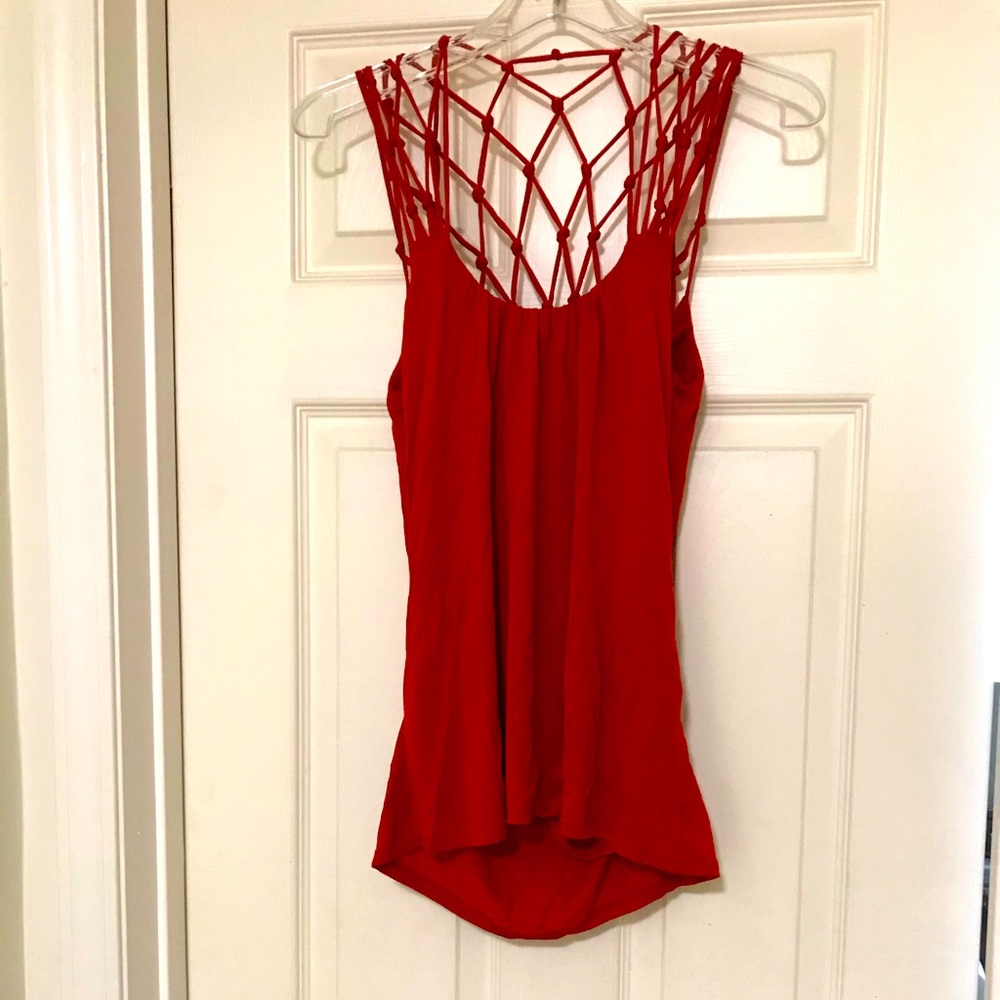 Akiko crochet back Top